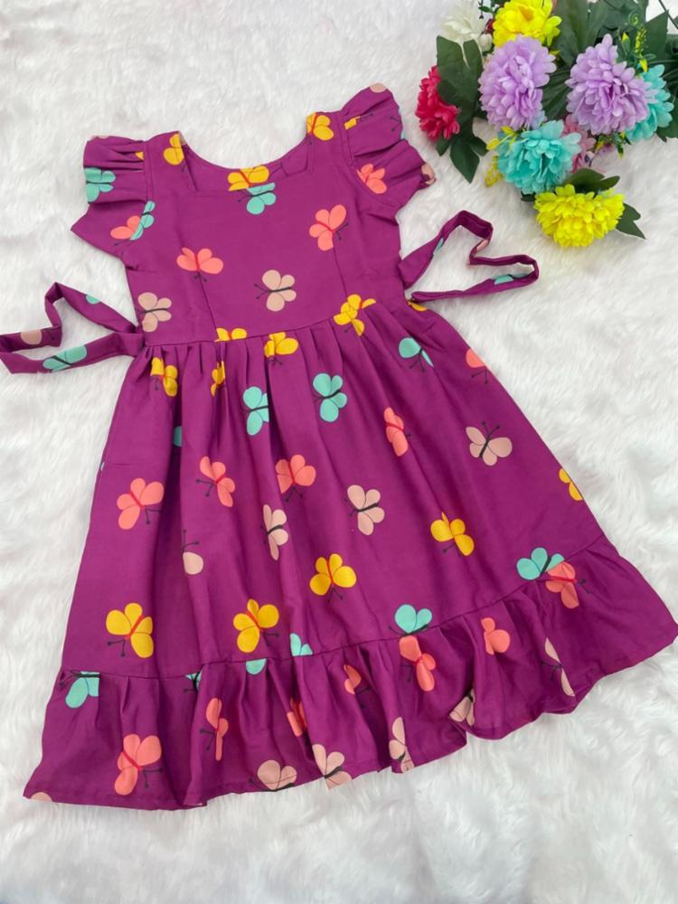 pretty look dress for baby girls 
