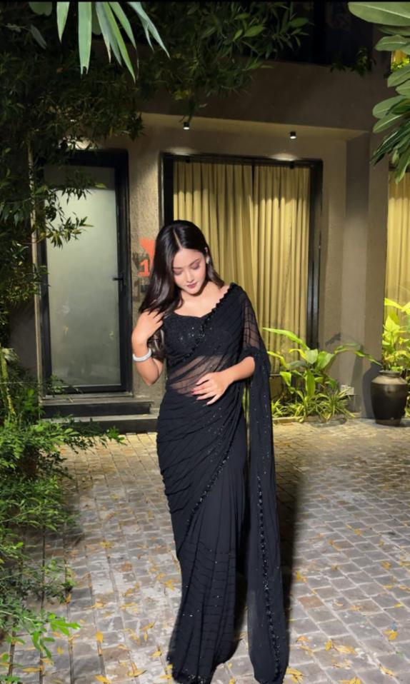 Party Wear Pure Fox Georgette Saree with Black Bead Work