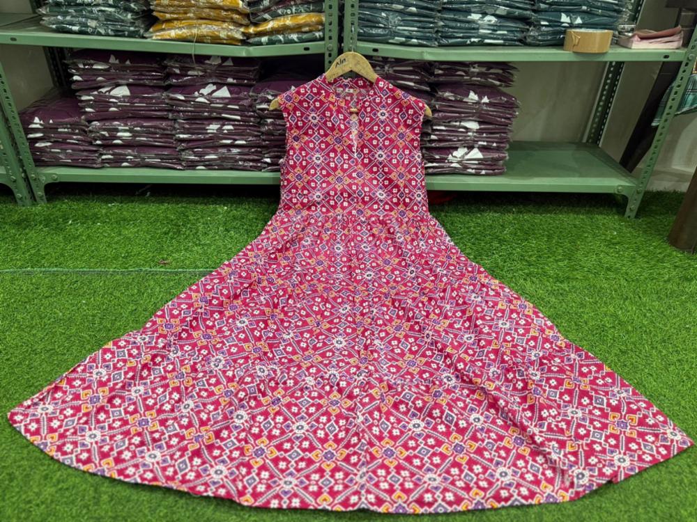 Full Fleyar Midi Gown 