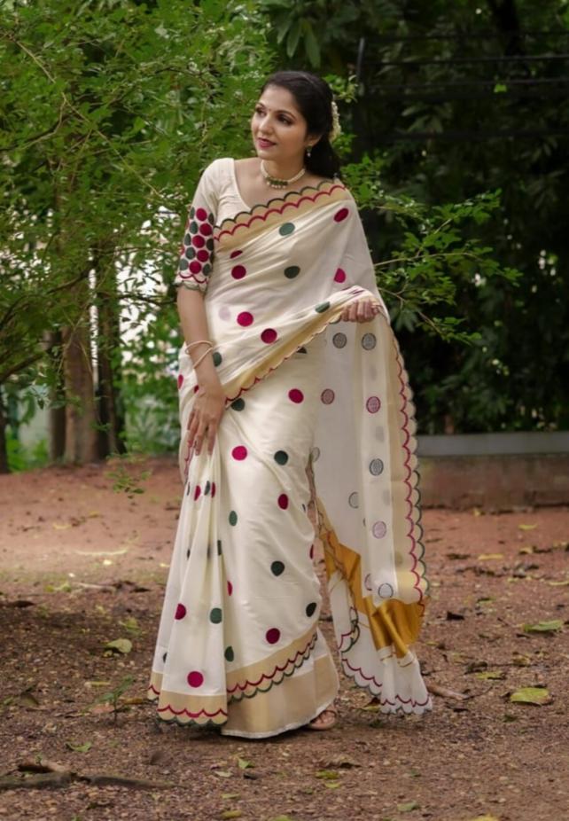 Linen Digital Print Saree with Gold Zari Border and Blouse