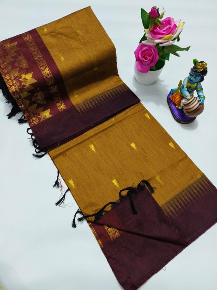 Kalyani Cotton Saree with Jari Pallu and Contrast Blouse