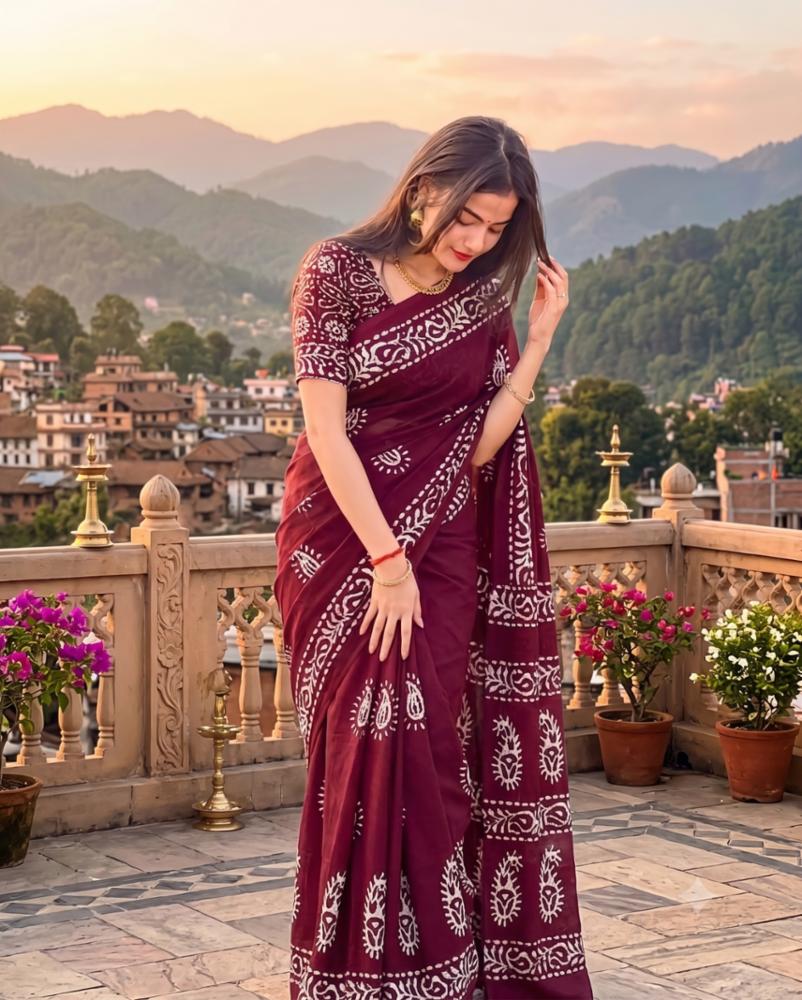 Pure Mulmul Cotton Saree with Printed Blouse Piece for Daily Wear