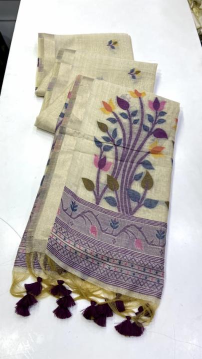 Soft Jamdani Saree with Woven Floral Motifs and Blouse Piece!