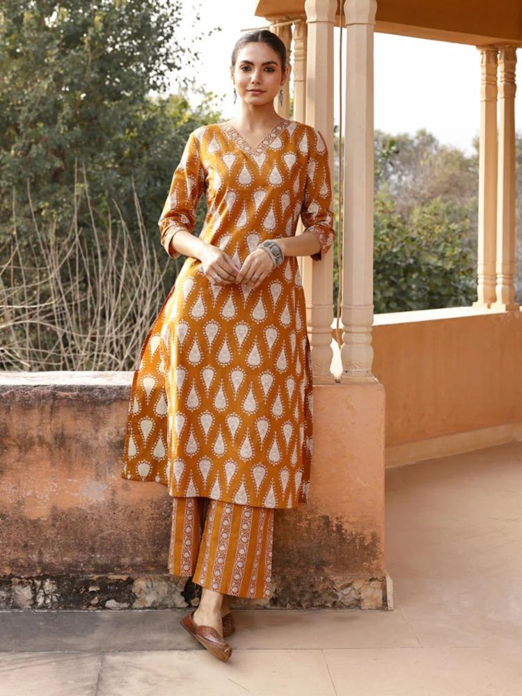 Bhoomi Women's Mustard Cotton Printed Kurta Set