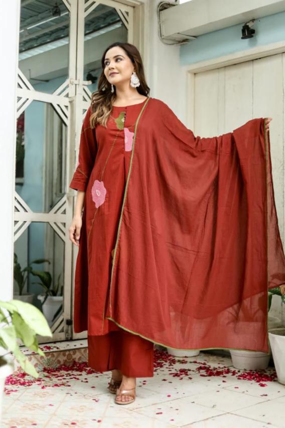 Women Pure Cotton Floral AppliquÃ© Kurta Pant & Dupatta Set