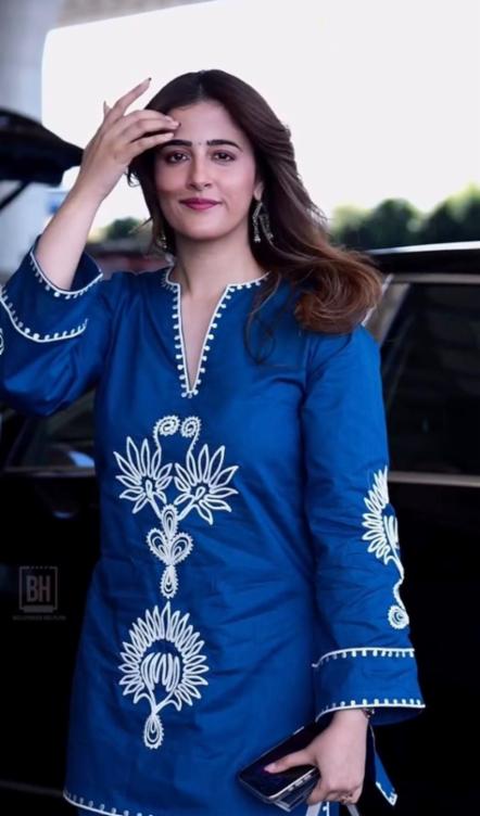 Pure Women's Pure Cotton Aari Work Kurta Pant Set | Blue | Festive & Office WearKurta Set with Heavy Aari Work Blue M-XXL