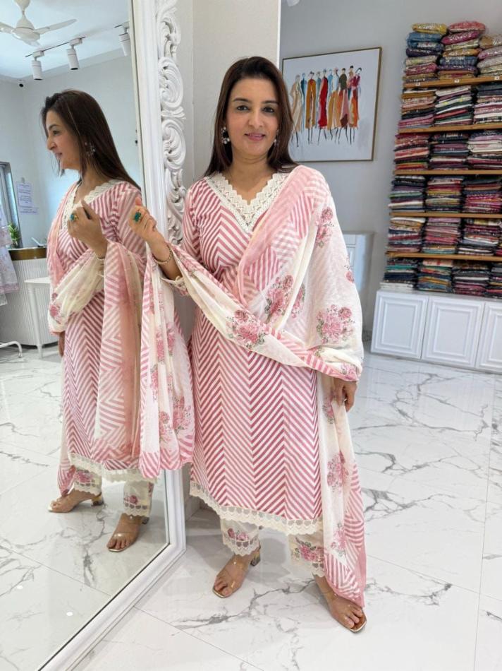 Women Cotton Lehariya Jaipuri Print Kurta Pant Set!