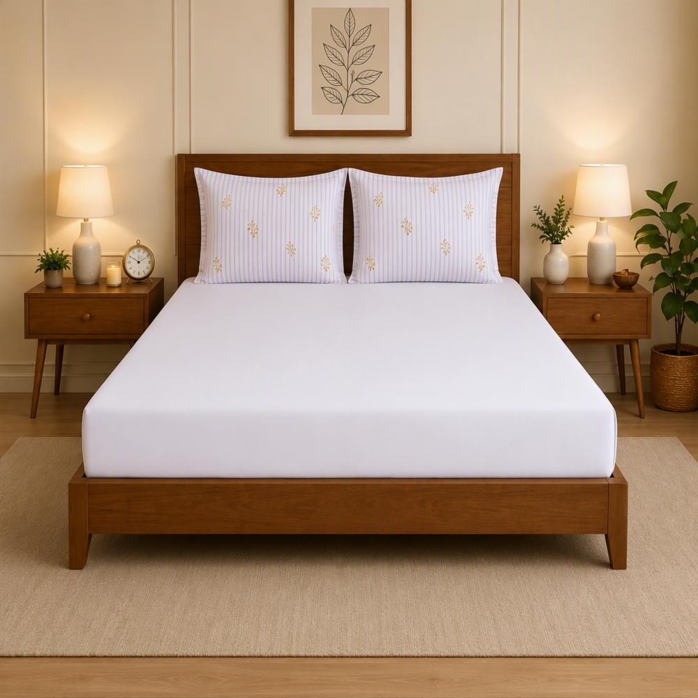 300 TC King Size Plain Bedsheet with Contrast Pillow Covers