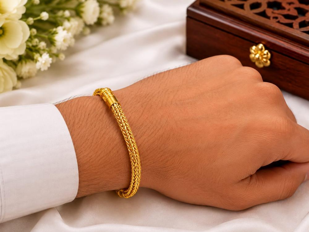 Gold Tone Braided Chain Bracelet
