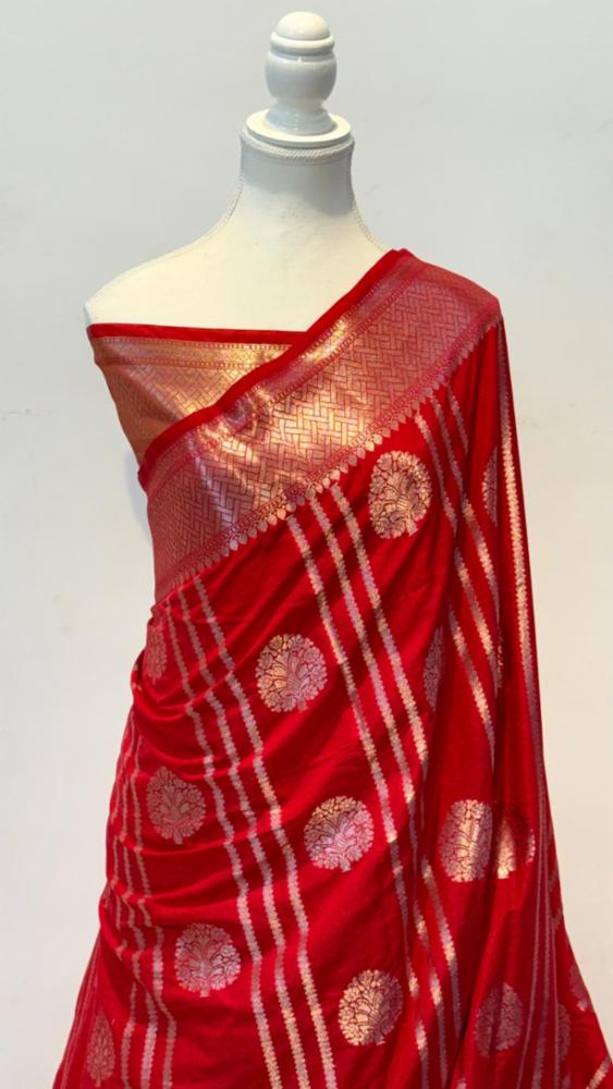 Banarasi Semi Dupiyan Daybel Silk Saree with Zari Weaving and Contrasting Border