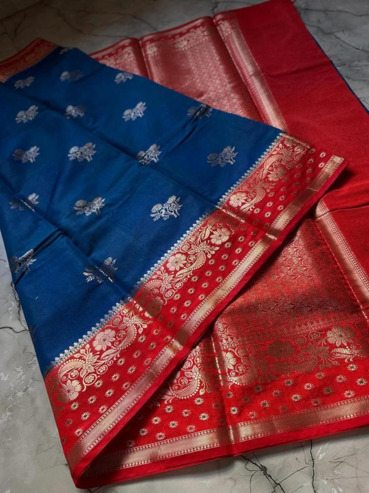 Banarasi Semi Dupiyan Daybel Saree with Zari Weaving and Contrast Border