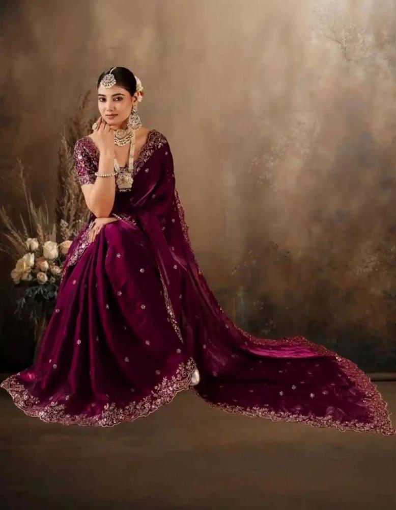 Women's Zimmy Choo Fandy Silk Solid Saree with Embroidered Border & Blouse Piece