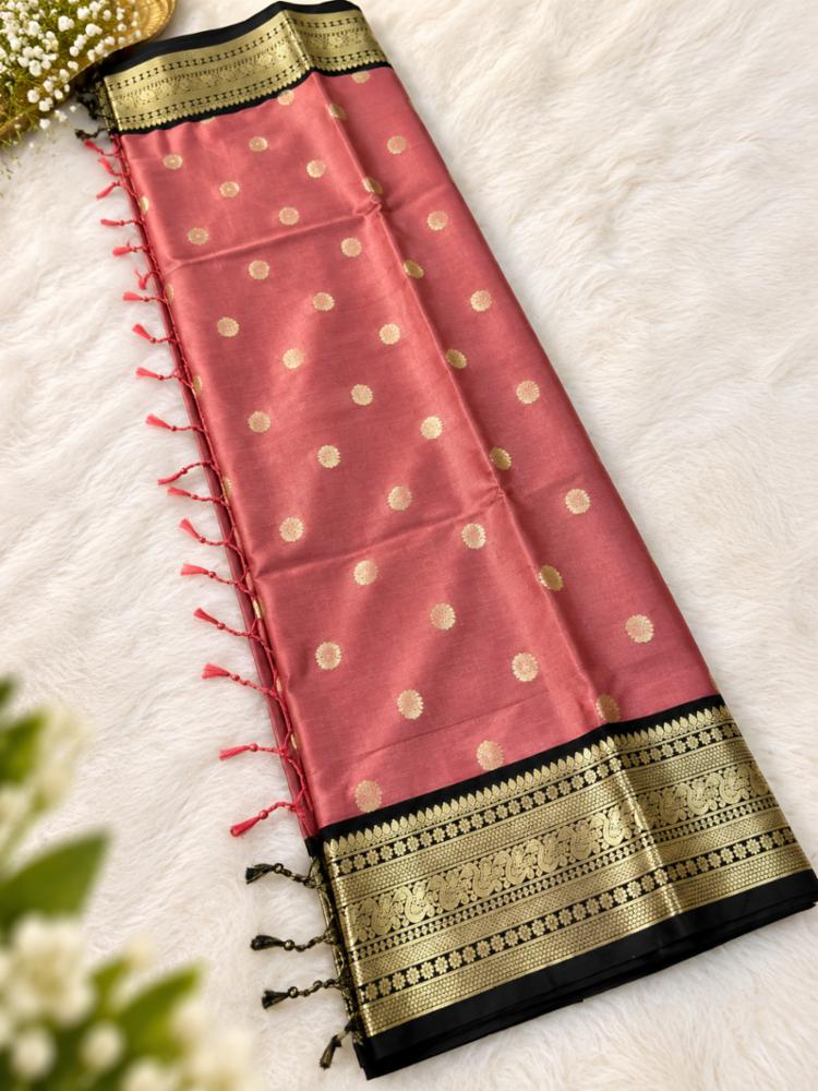 Womenâs Banarasi Style Woven Soft Silk Saree