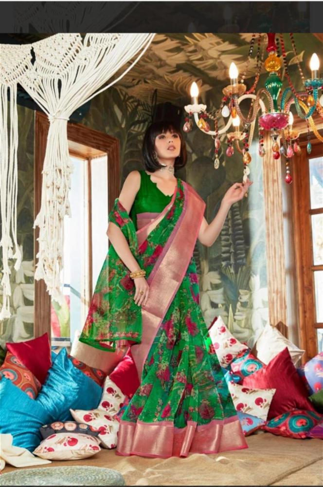 Womenâs Organza Silk Saree with Matching Blouse
