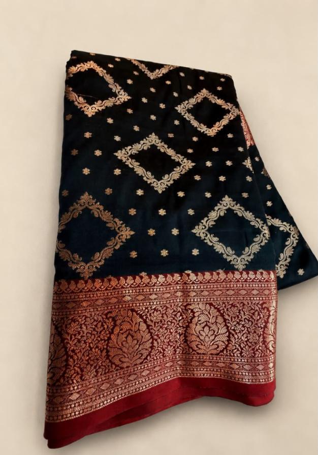 Black Tapeta Saree with Zari Square Butti