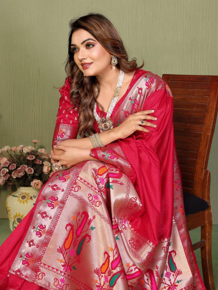 Gala Pallu Paithani Silk Saree with Rich Zari Weaving