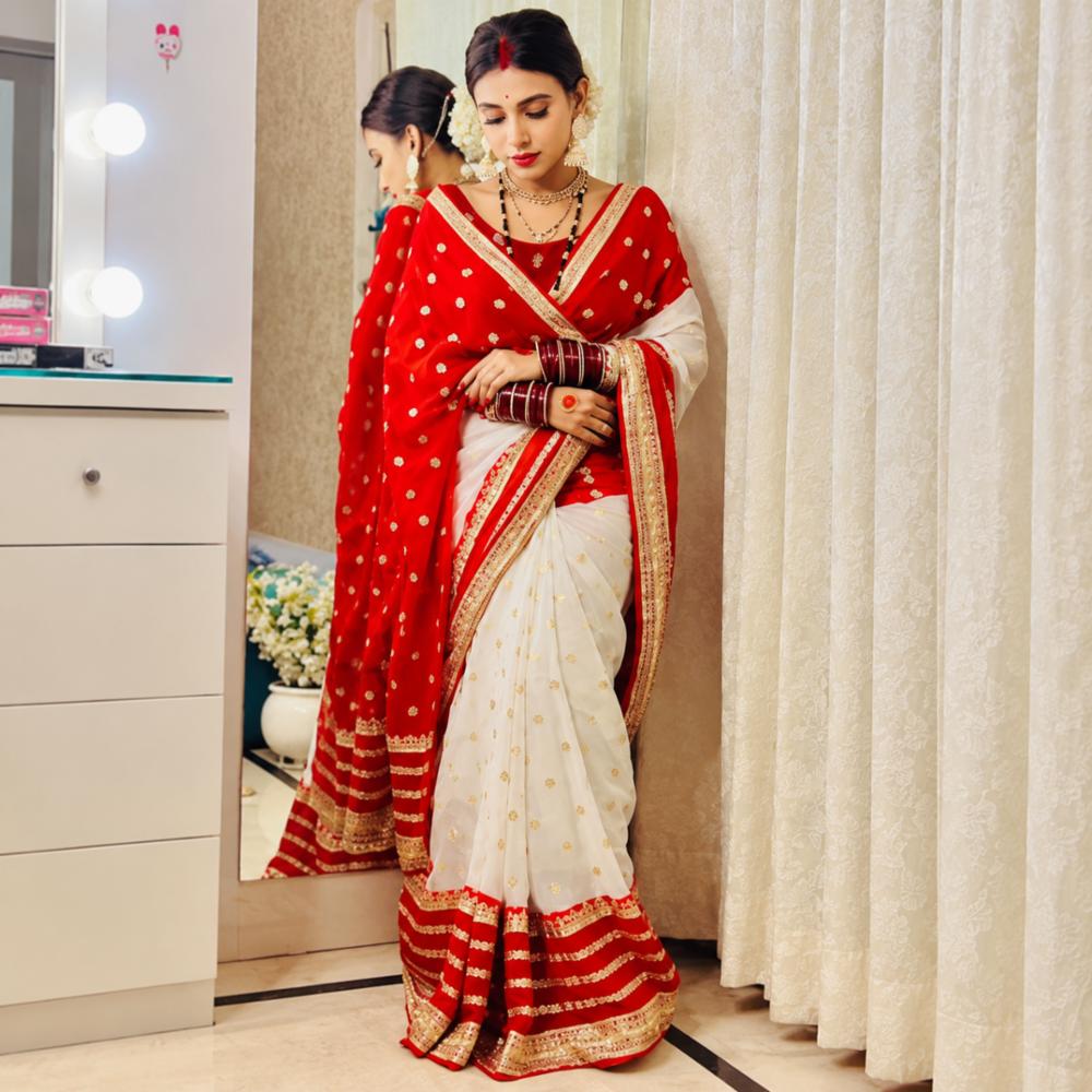 Pure Georgette Viscose Zari Saree with Red Blouse