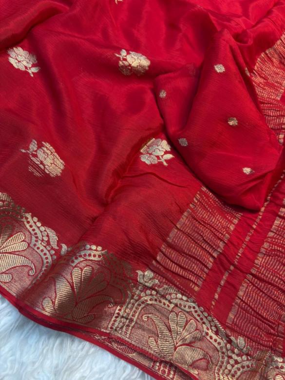 Shree Chinnon Flower â Premium Jacquard Butta Saree with Blouse Piece