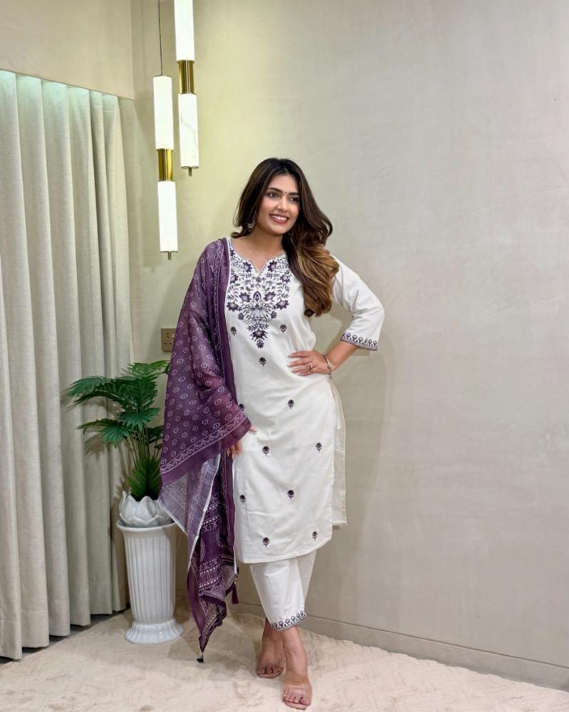kurti, pent & dupatta