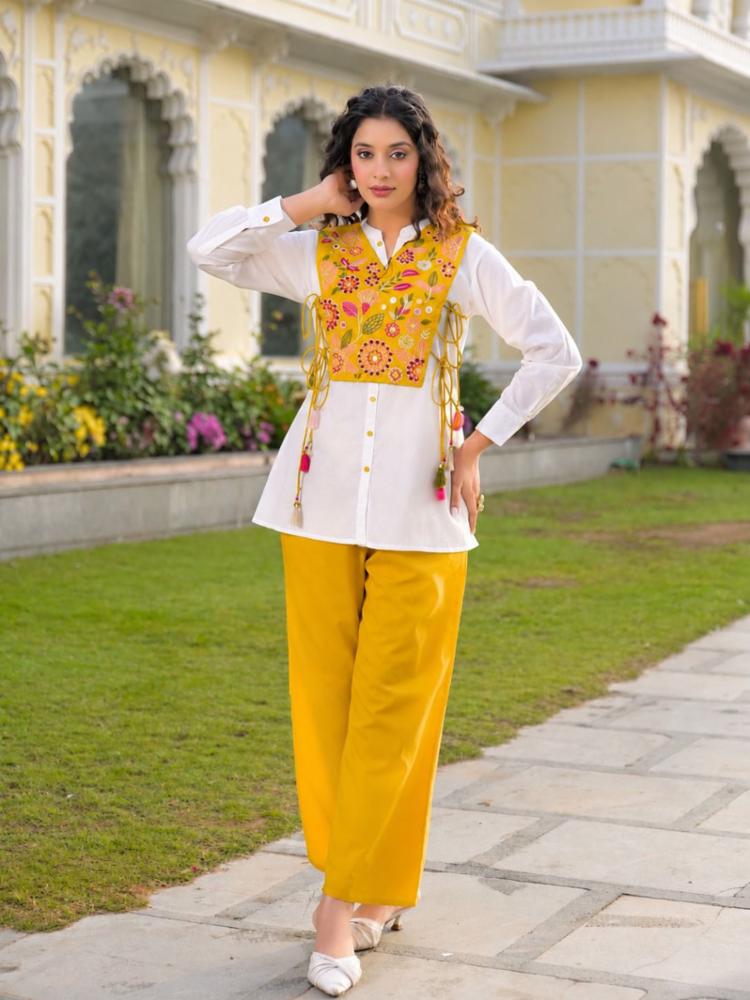Womenâs 3-Piece Cotton Flex Co-Ord Set with Floral Embroidered Jacket