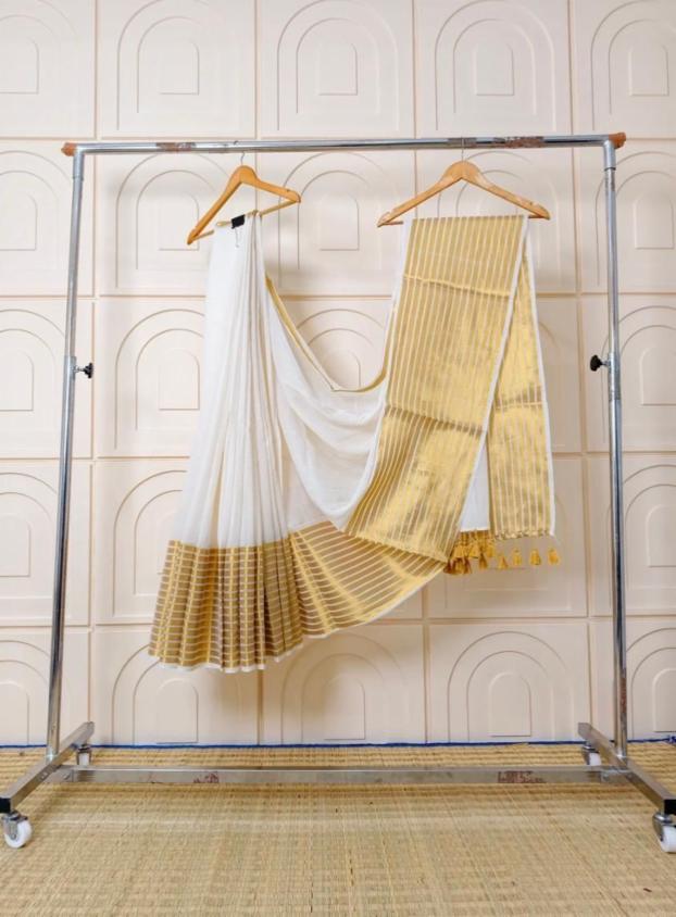 Soft Mul Cotton Saree with Blouse Piece