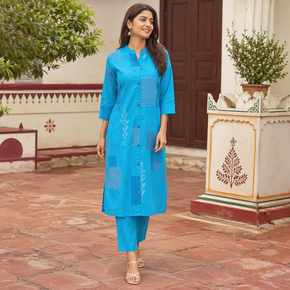 Womenâs Premium Cotton Kurti Pant Set - Blue Floral Printed A-Line Co-Ord Set