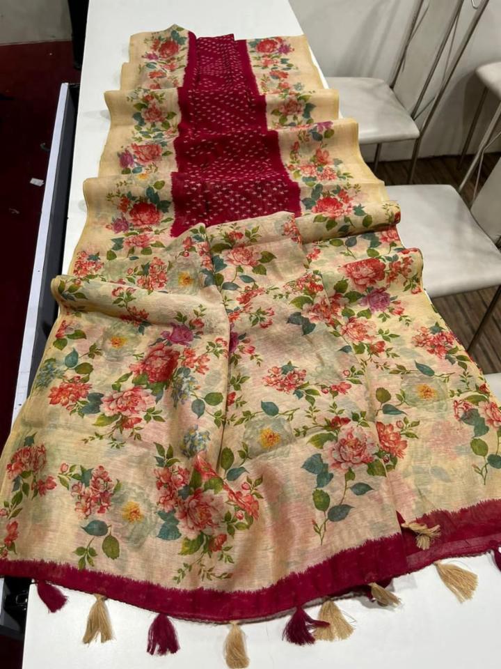 Linen Digital Print Saree with Floral Pallu, Bandhani Print & Fancy Tassels
