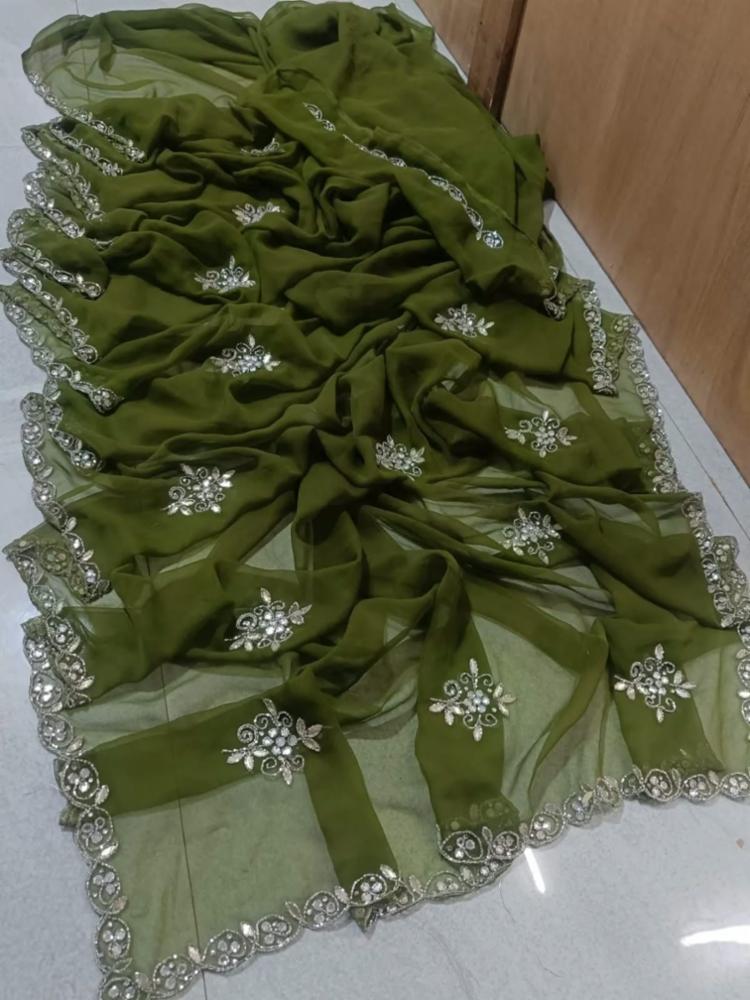 Georgette Saree with Handwork Motifs