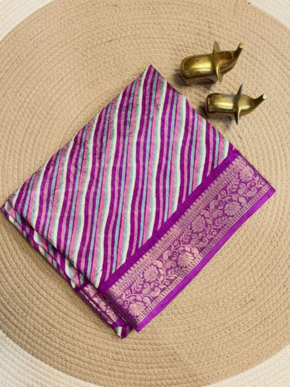 Dola Jacquard Print Saree with Golden Weaving Border and Blouse