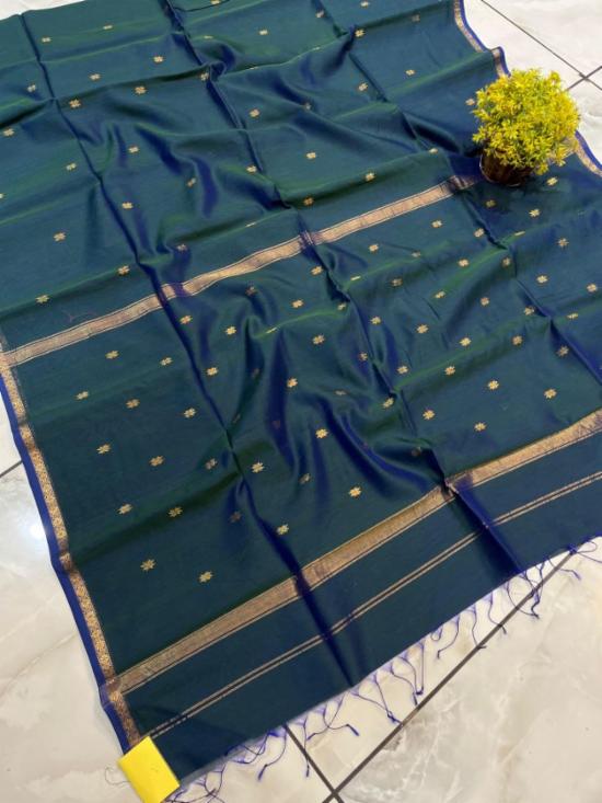 Maheshwari Silk Small Border Buti Saree Without Blouse