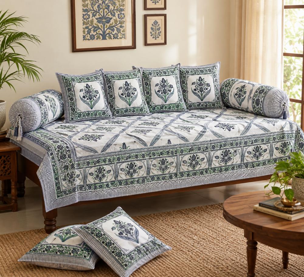 Tulip Cluster Print Cotton Diwan Set 